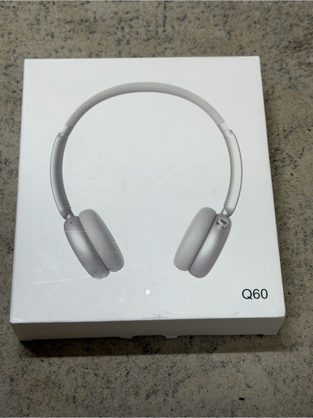 Q60 On-Ear Headphones in Silver - Wireless Comfort
